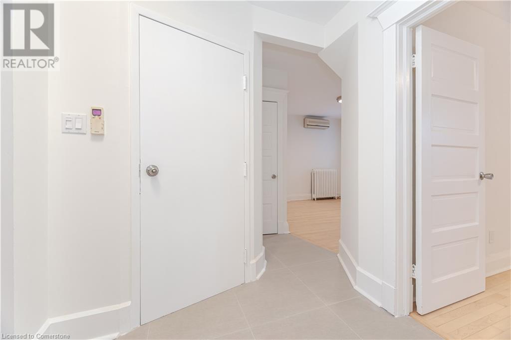 174 Evelyn Avenue Unit# 2nd Fl, Toronto, Ontario  M6P 2Z7 - Photo 7 - 40680794