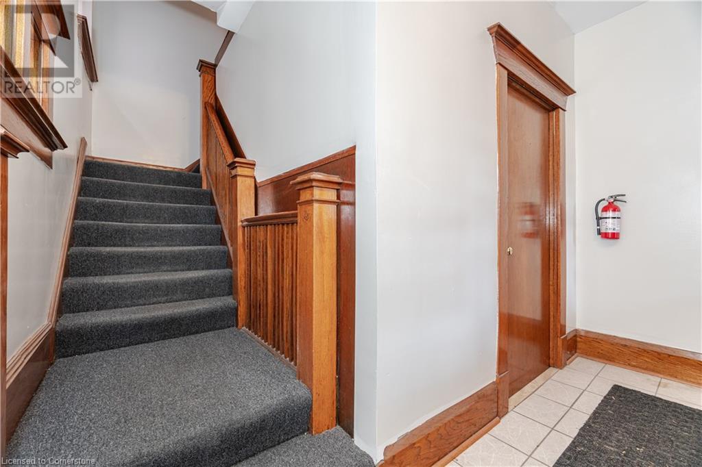 174 Evelyn Avenue Unit# 3rd Fl, Toronto, Ontario  M6P 2Z7 - Photo 24 - 40680806