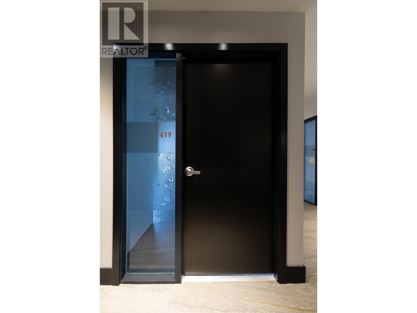 Listing Picture 3 of 5 : 632 6378 SILVER AVENUE, Burnaby / 本拿比 - 魯藝地產 Yvonne Lu Group - MLS Medallion Club Member