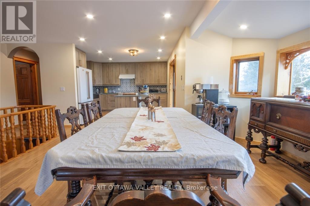 336 Wiltom Drive, Madawaska Valley, Ontario  K0J 1B0 - Photo 11 - X10428423
