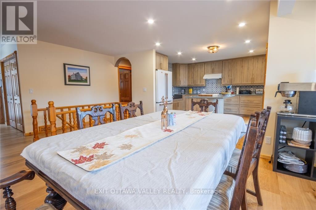 336 Wiltom Drive, Madawaska Valley, Ontario  K0J 1B0 - Photo 12 - X10428423