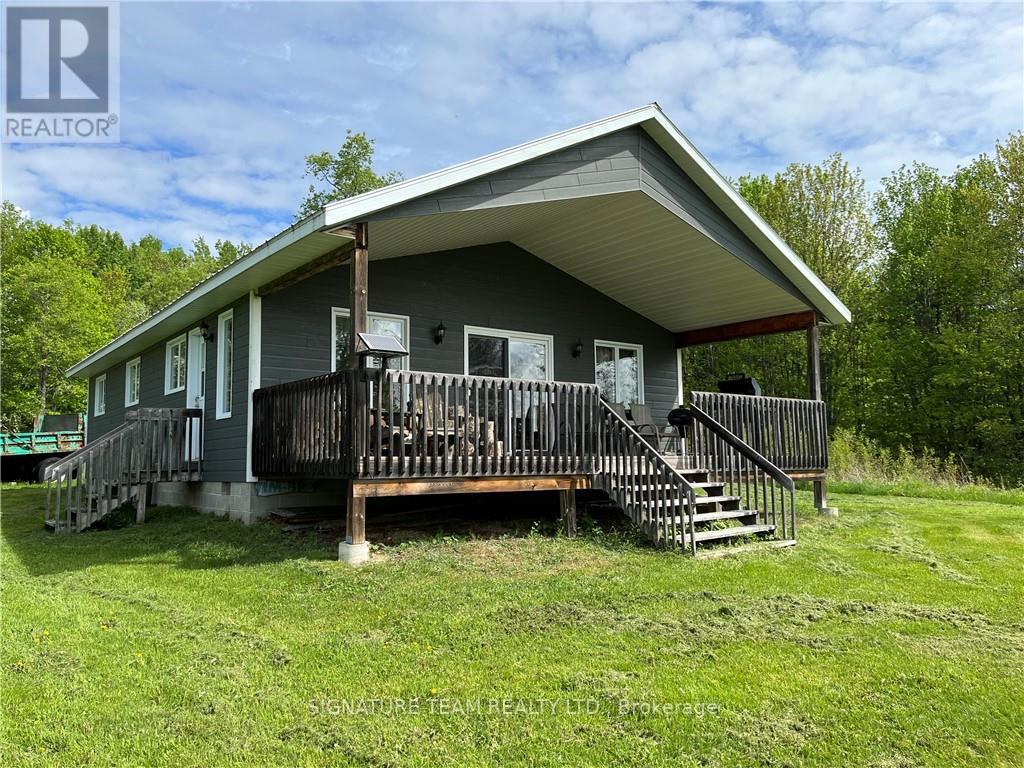 1408B SUMMERS ROAD Petawawa (520 - Petawawa)