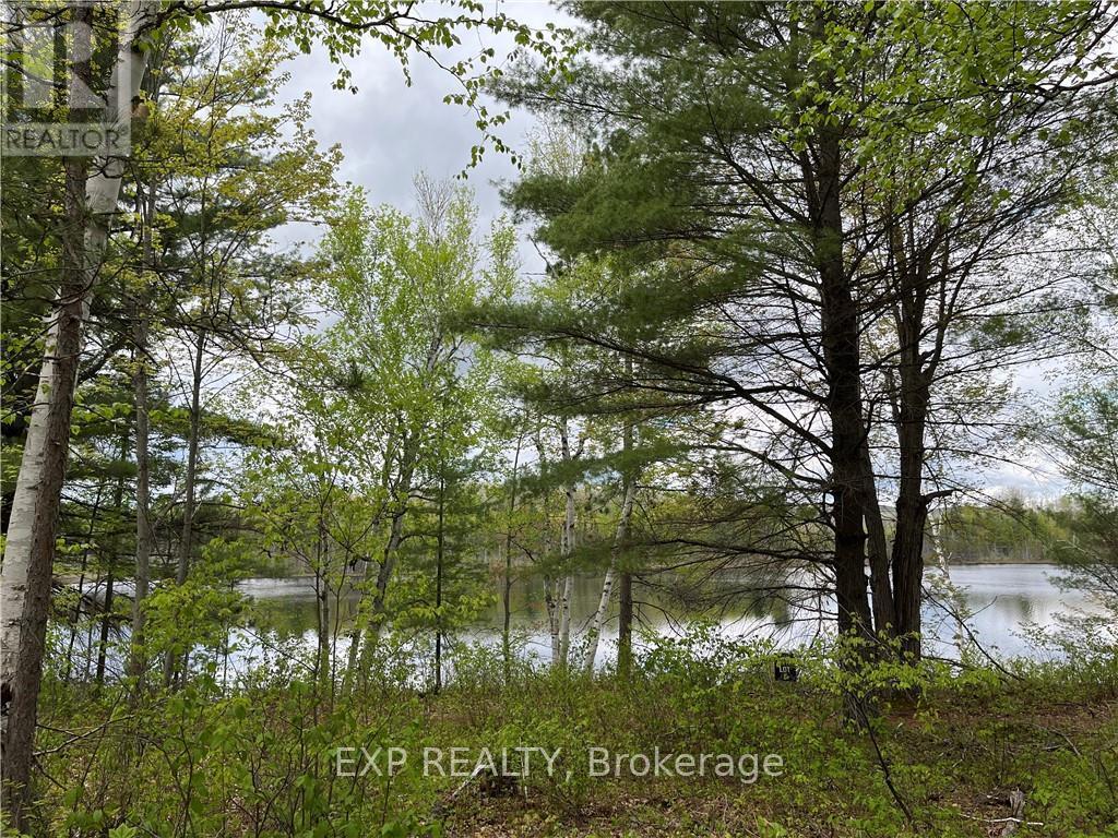 LOT 8 CASSON TRAIL Madawaska Valley (570 - Madawaska Valley)