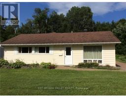 55 BEACH AVENUE, Deep River, Ontario