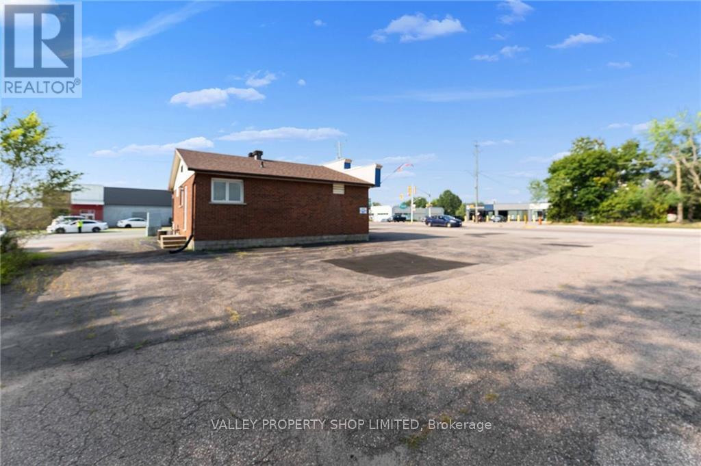 3436 Petawawa Boulevard, Petawawa, Ontario  K8H 1X5 - Photo 26 - X9516712