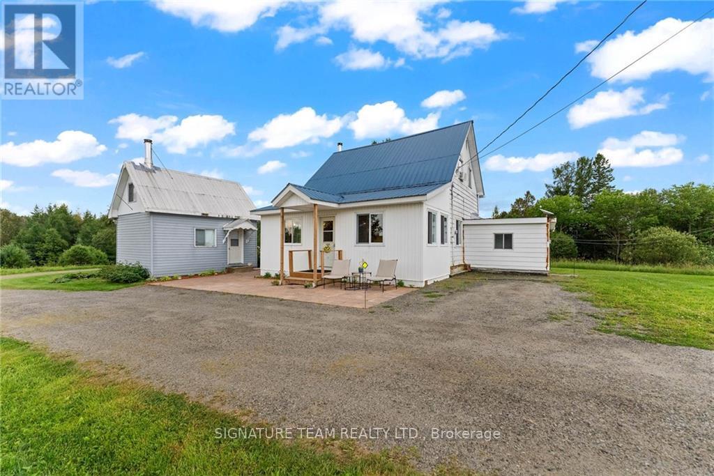 108 Bellas Lane, Lyndoch And Raglan (572 - Brudenell/lyndoch/raglan), Ontario  K0J 2E0 - Photo 2 - X9517916