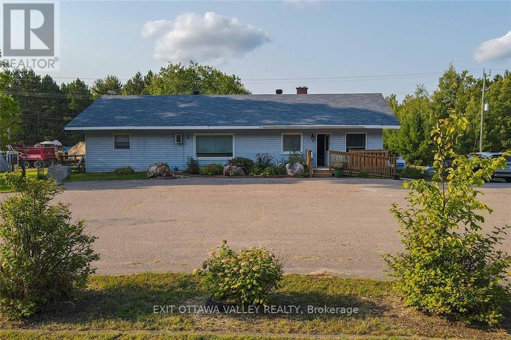 16358 HIGHWAY 60 Killaloe, Hagarty and Richards (571 - Killaloe/Round Lake)