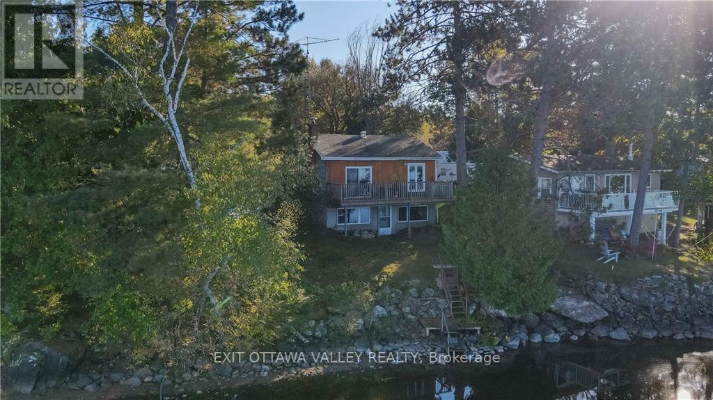 751 ROCK POINT LANE, Killaloe, Ontario