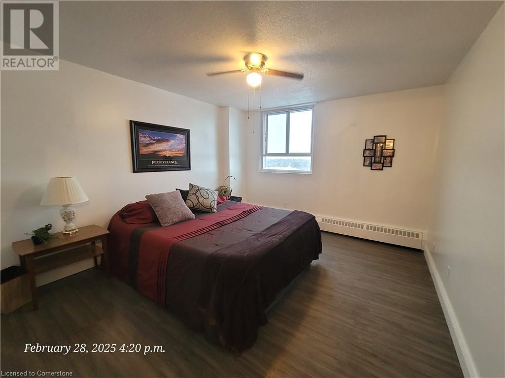 225 Harvard Place Unit# 1607, Kitchener, Ontario  N2J 4H4 - Photo 18 - 40680111