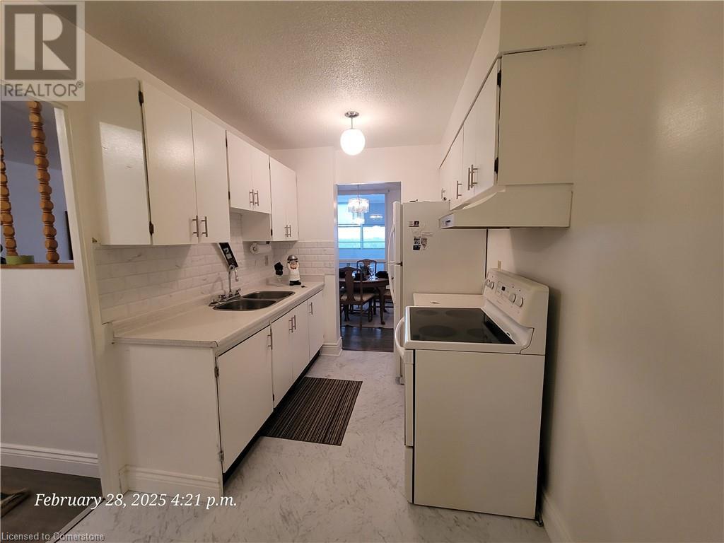 225 Harvard Place Unit# 1607, Kitchener, Ontario  N2J 4H4 - Photo 15 - 40680111