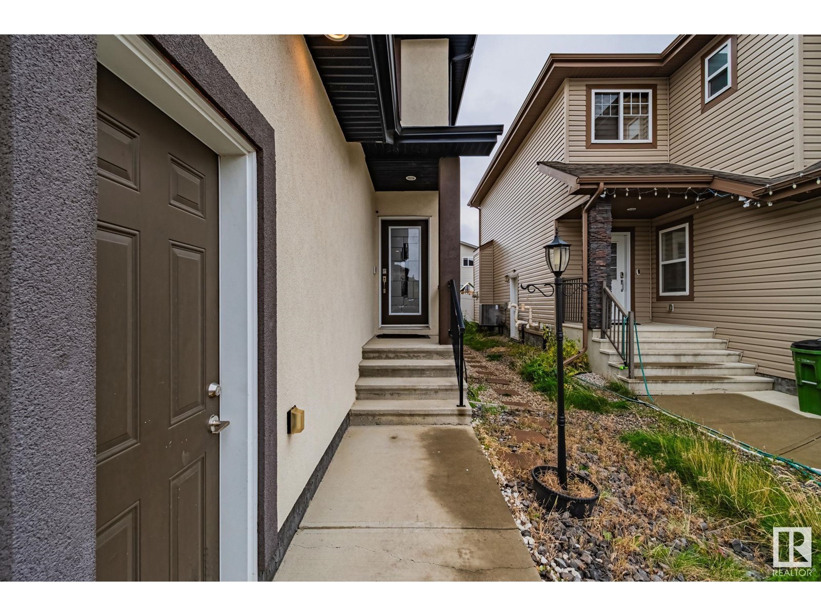 16727 61 St Nw, Edmonton, Alberta  T5Y 0W7 - Photo 4 - E4411146