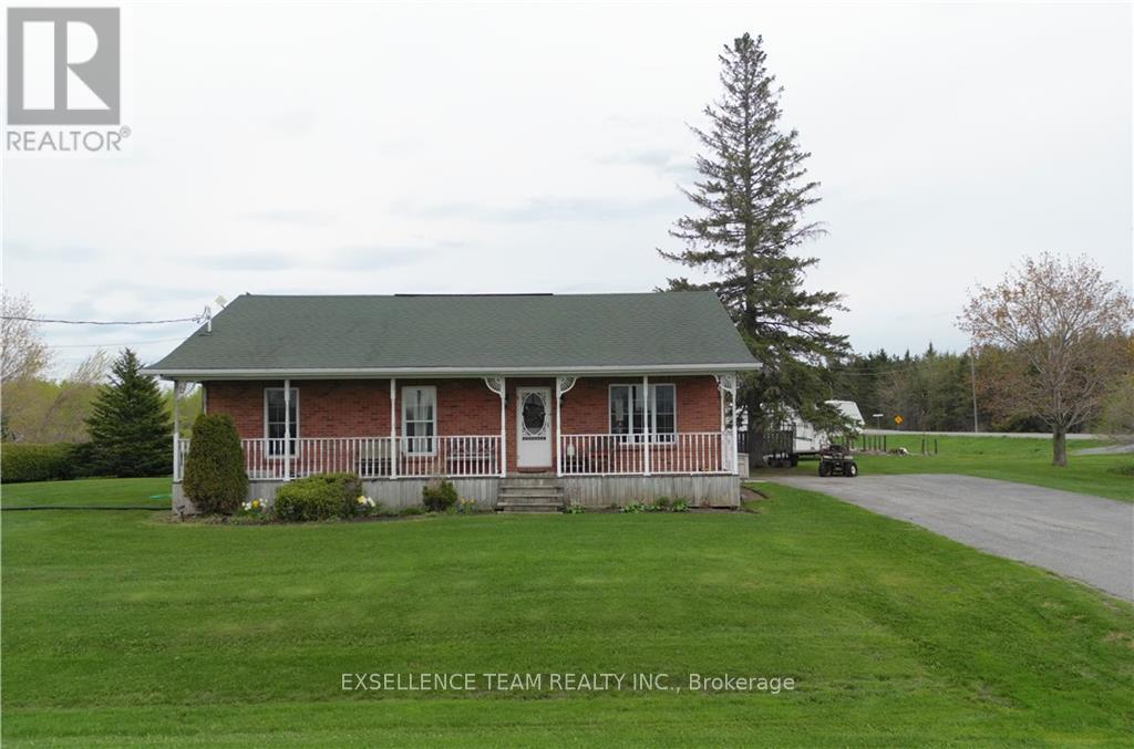 19100 Kenyon Conc Rd 7 Road, North Glengarry, Ontario  K0C 1A0 - Photo 2 - X9502534