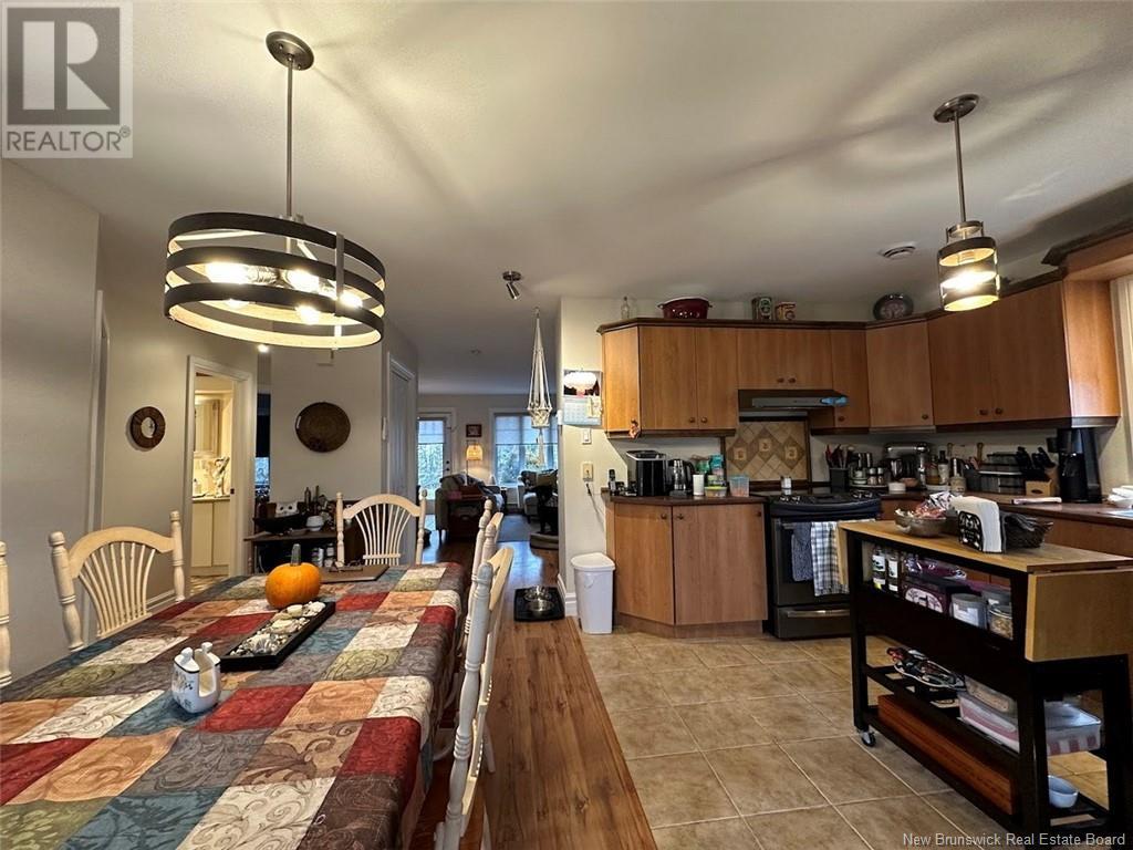 Property at 114-116 Hubert Street image 4