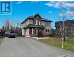 114-116 Hubert Street, Edmundston, Ca