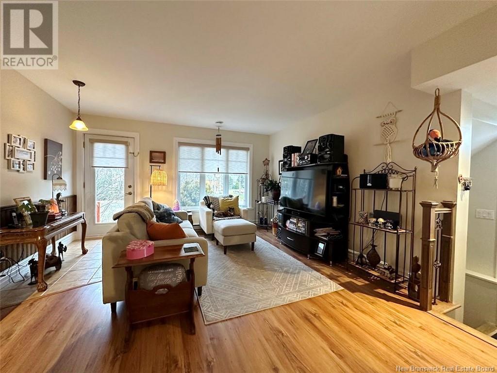 Property at 114-116 Hubert Street image 3