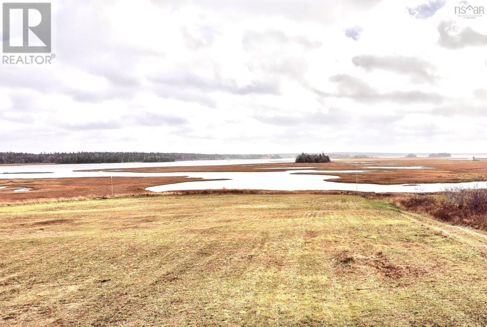 187 Highway 335, Pubnico, Nova Scotia  B0W 2W0 - Photo 10 - 202427140