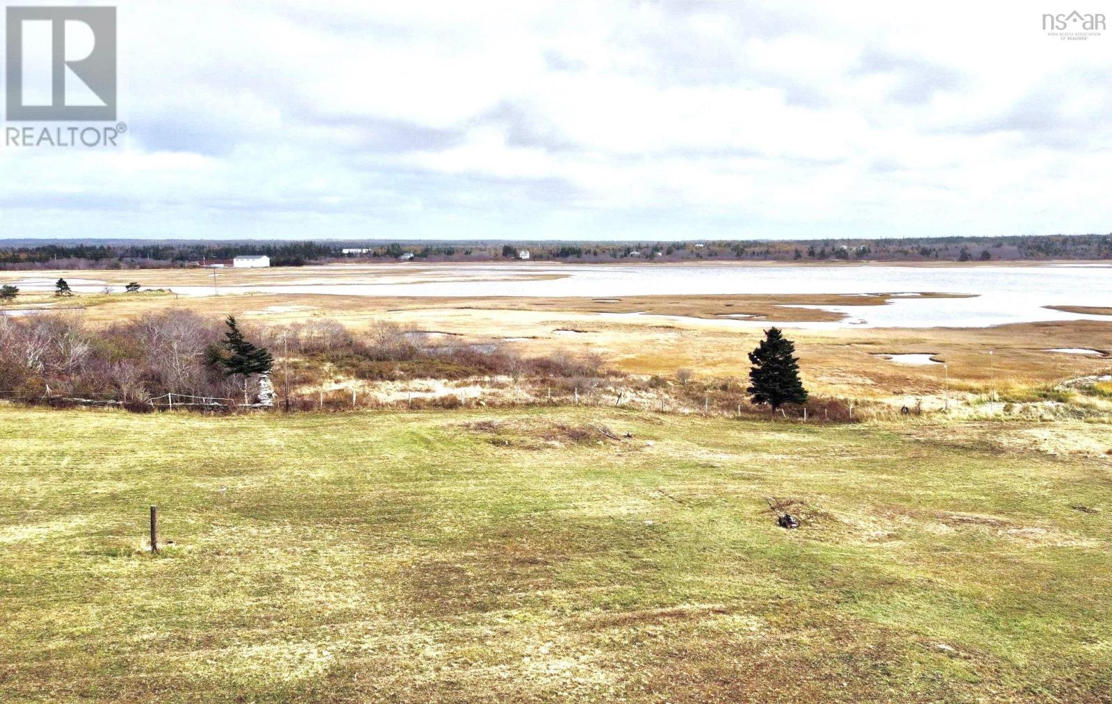 187 Highway 335, Pubnico, Nova Scotia  B0W 2W0 - Photo 11 - 202427140