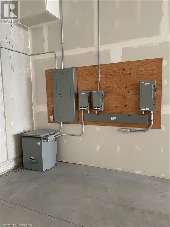 24 Ditton Drive Unit# 1, Hamilton, Ontario  L8W 0A9 - Photo 5 - 40680654