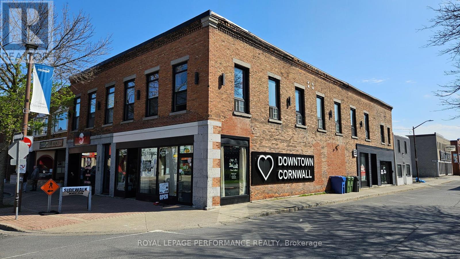 105 Pitt Street, Cornwall, Ontario  K6J 3P5 - Photo 1 - X9523711