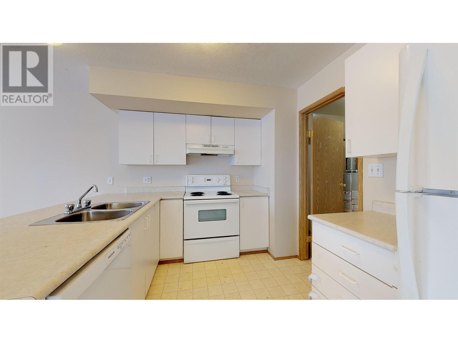 9216 86 Street, Fort St. John, British Columbia  V1J 4M8 - Photo 11 - R2947044