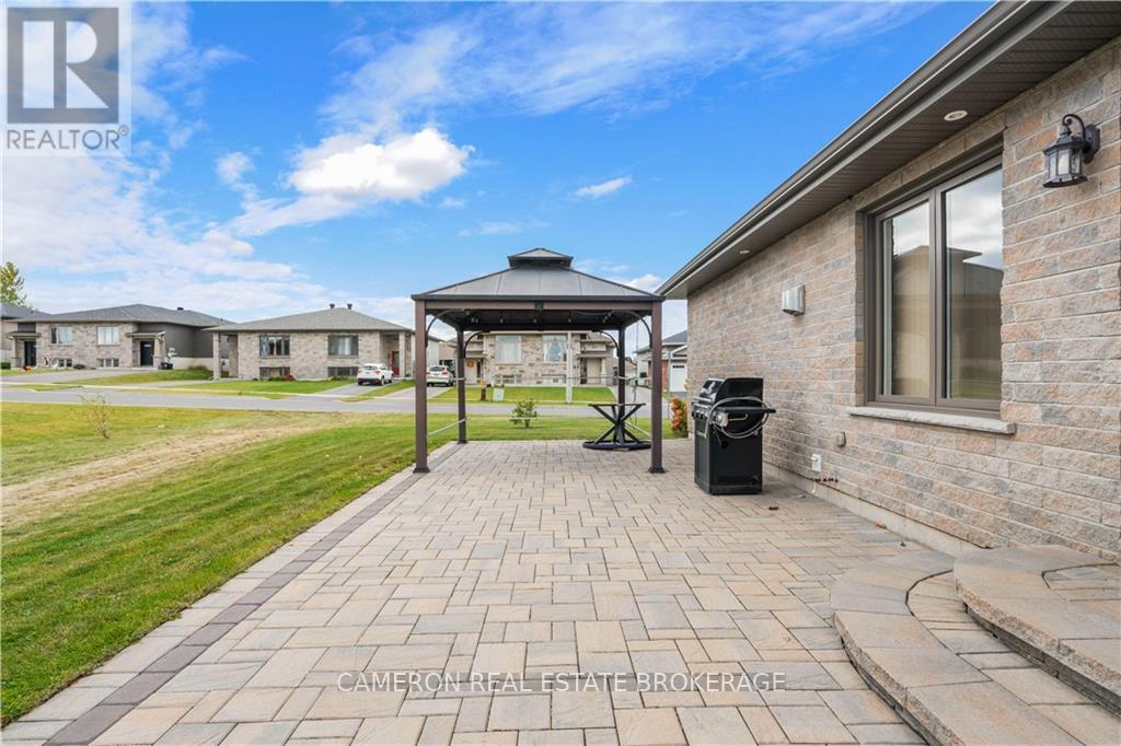 Property at 2124 TREMBLAY AVENUE image 4