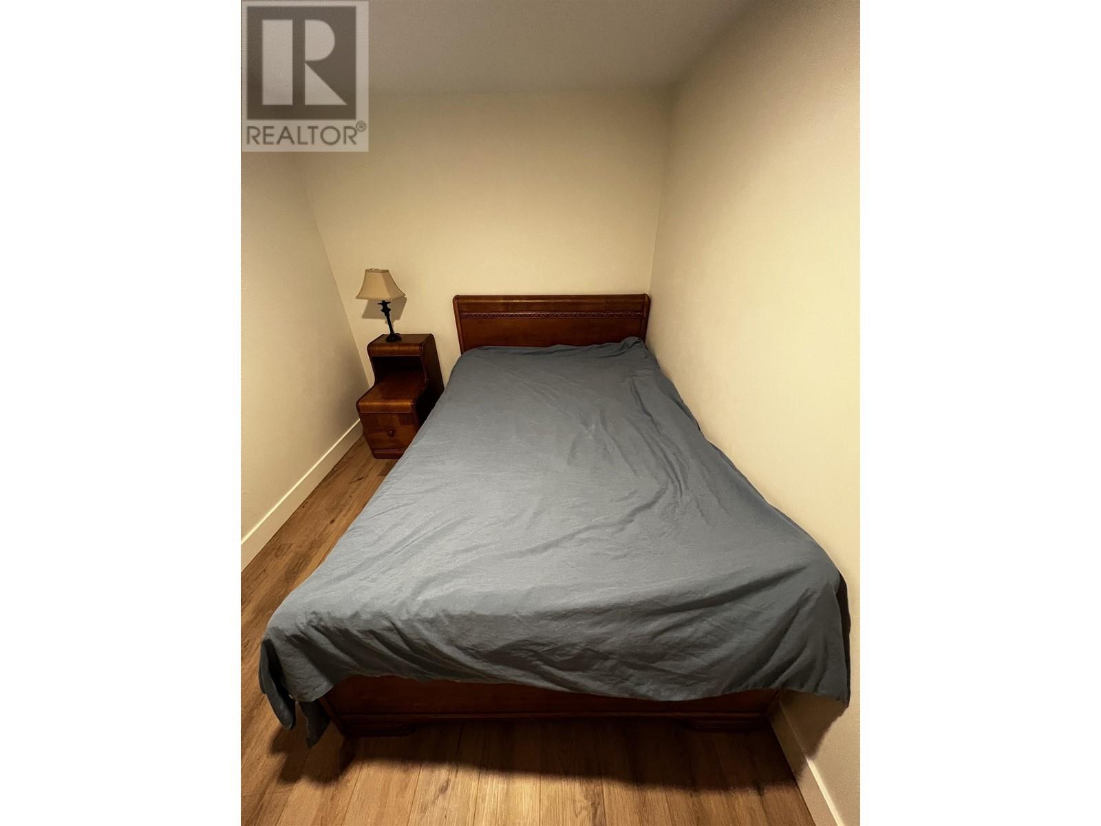 Listing Picture 27 of 39 : 1827 PANDORA STREET, Vancouver / 溫哥華 - 魯藝地產 Yvonne Lu Group - MLS Medallion Club Member