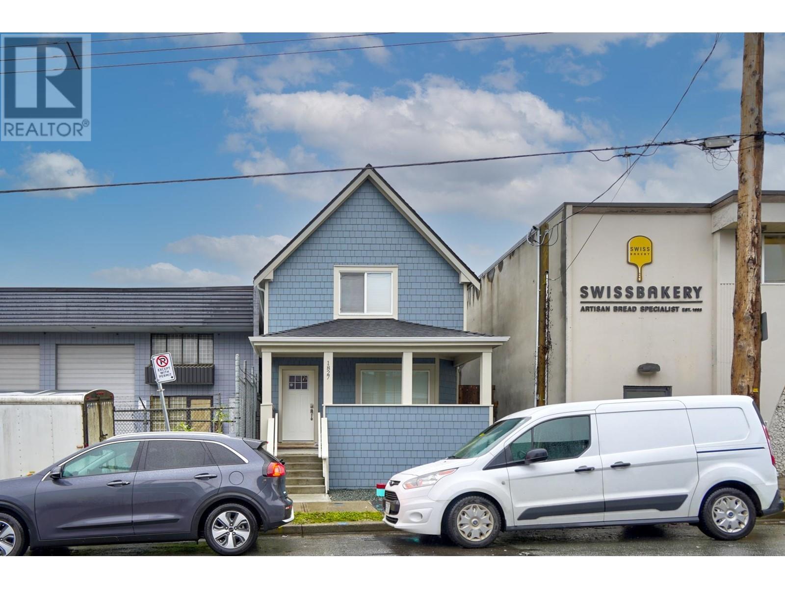 Listing Picture 39 of 39 : 1827 PANDORA STREET, Vancouver / 溫哥華 - 魯藝地產 Yvonne Lu Group - MLS Medallion Club Member