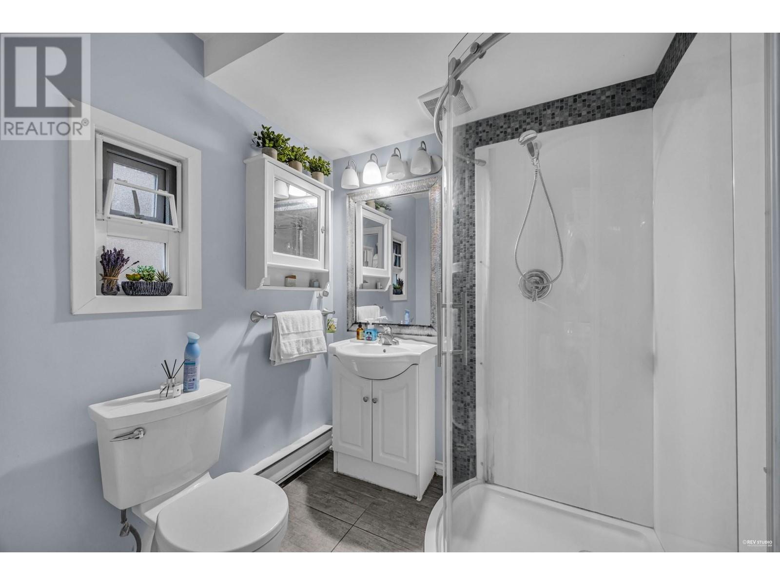 Listing Picture 6 of 23 : 4180 TYSON PLACE, Richmond / 烈治文 - 魯藝地產 Yvonne Lu Group - MLS Medallion Club Member