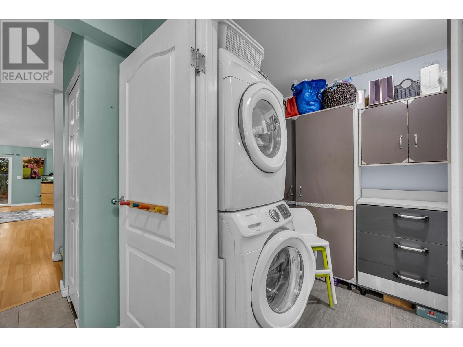 Listing Picture 7 of 23 : 4180 TYSON PLACE, Richmond / 烈治文 - 魯藝地產 Yvonne Lu Group - MLS Medallion Club Member