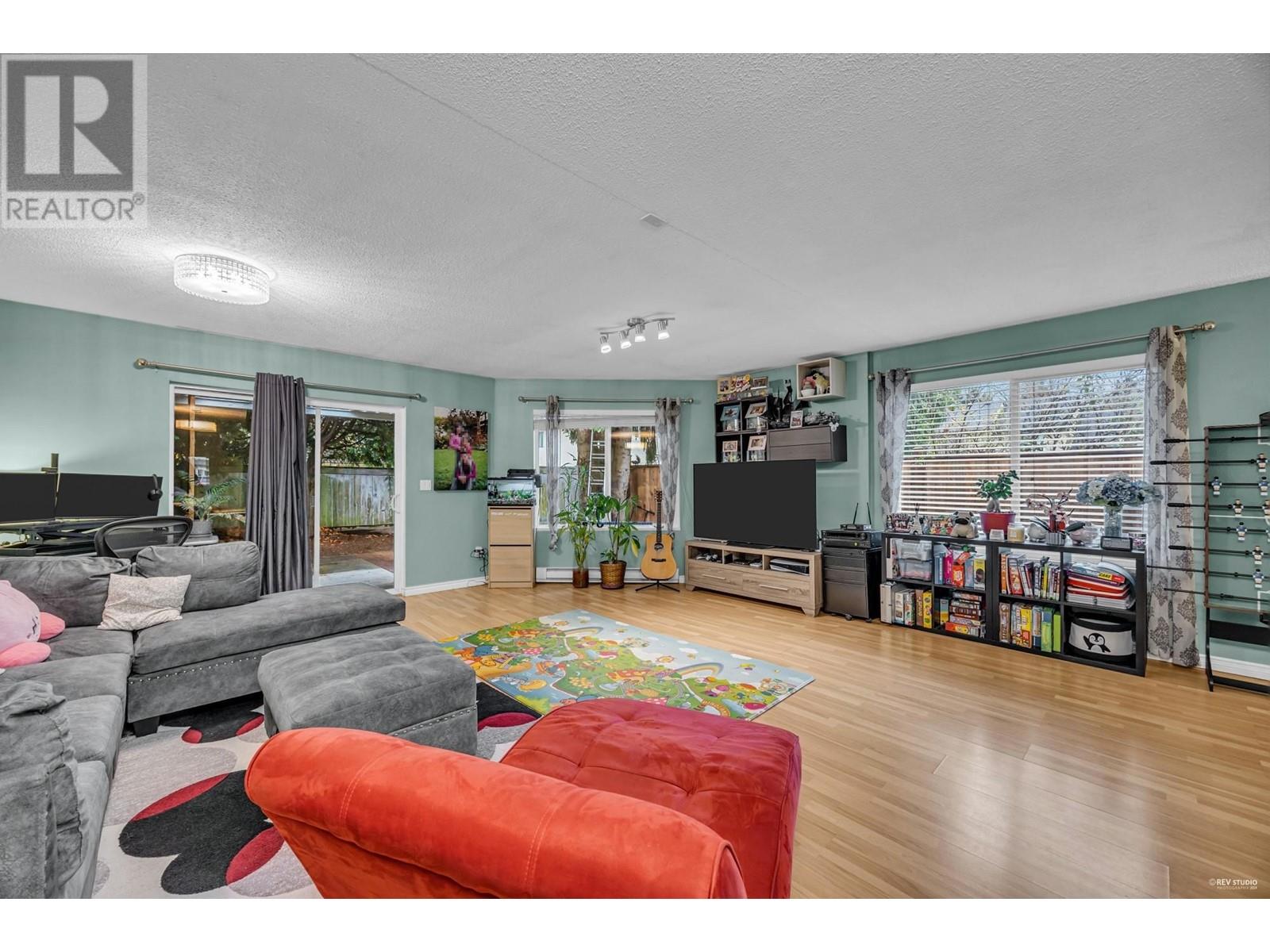 Listing Picture 4 of 23 : 4180 TYSON PLACE, Richmond / 烈治文 - 魯藝地產 Yvonne Lu Group - MLS Medallion Club Member