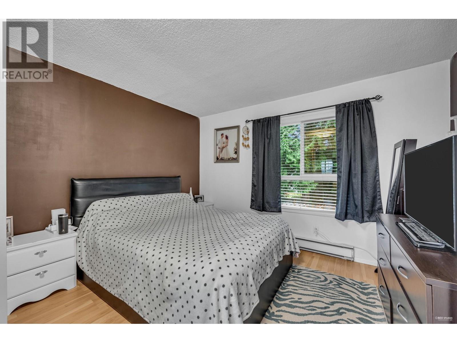 Listing Picture 14 of 23 : 4180 TYSON PLACE, Richmond / 烈治文 - 魯藝地產 Yvonne Lu Group - MLS Medallion Club Member
