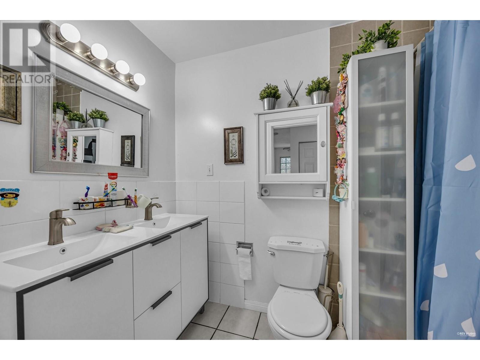 Listing Picture 13 of 23 : 4180 TYSON PLACE, Richmond / 烈治文 - 魯藝地產 Yvonne Lu Group - MLS Medallion Club Member