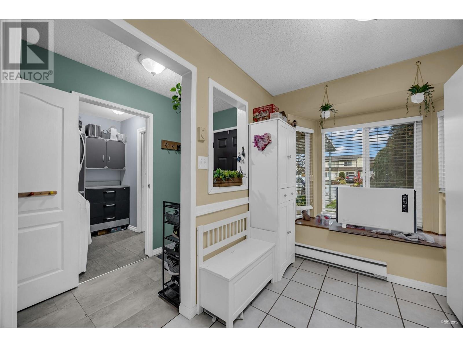 Listing Picture 10 of 23 : 4180 TYSON PLACE, Richmond / 烈治文 - 魯藝地產 Yvonne Lu Group - MLS Medallion Club Member