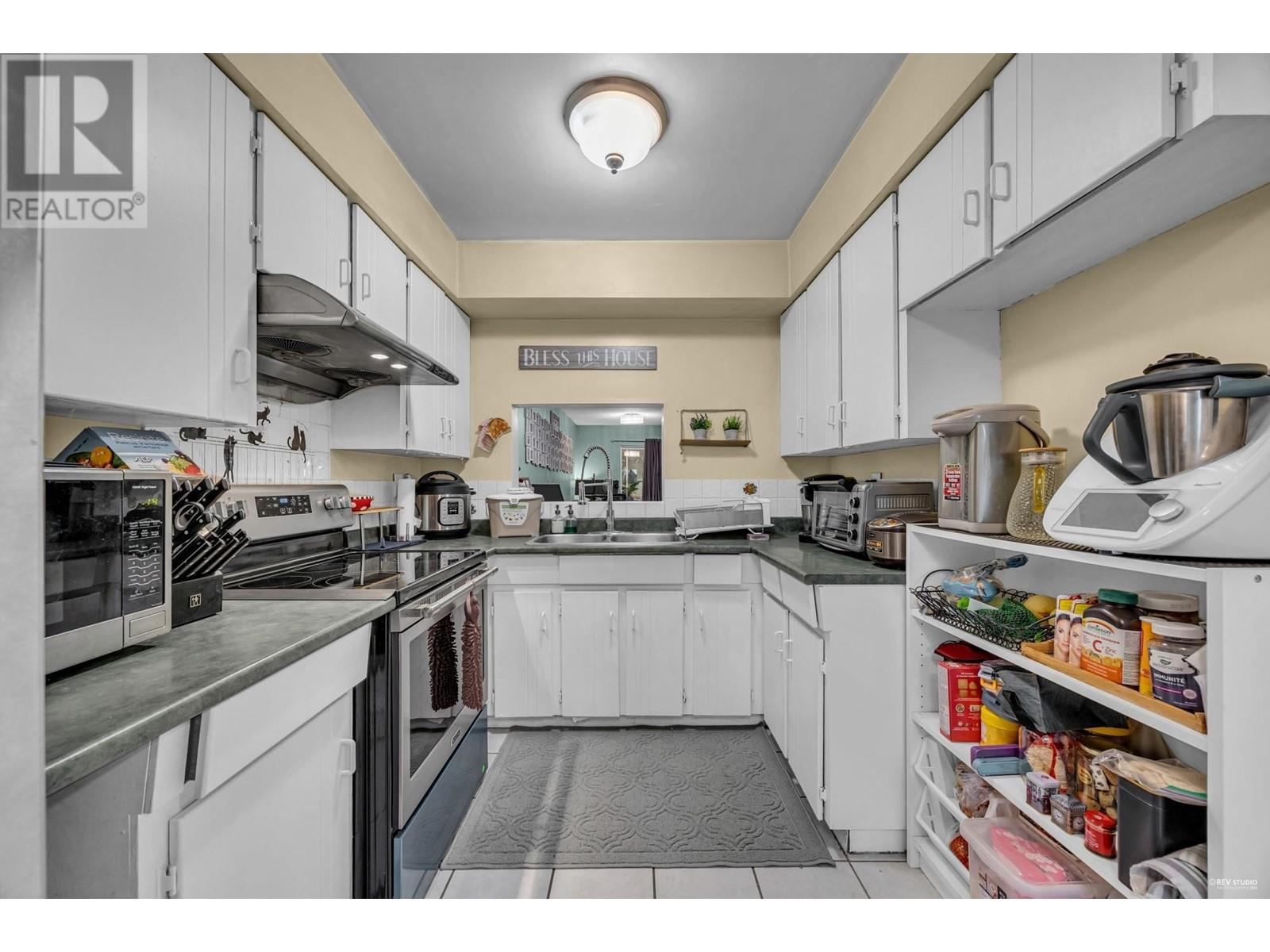 Listing Picture 8 of 23 : 4180 TYSON PLACE, Richmond / 烈治文 - 魯藝地產 Yvonne Lu Group - MLS Medallion Club Member