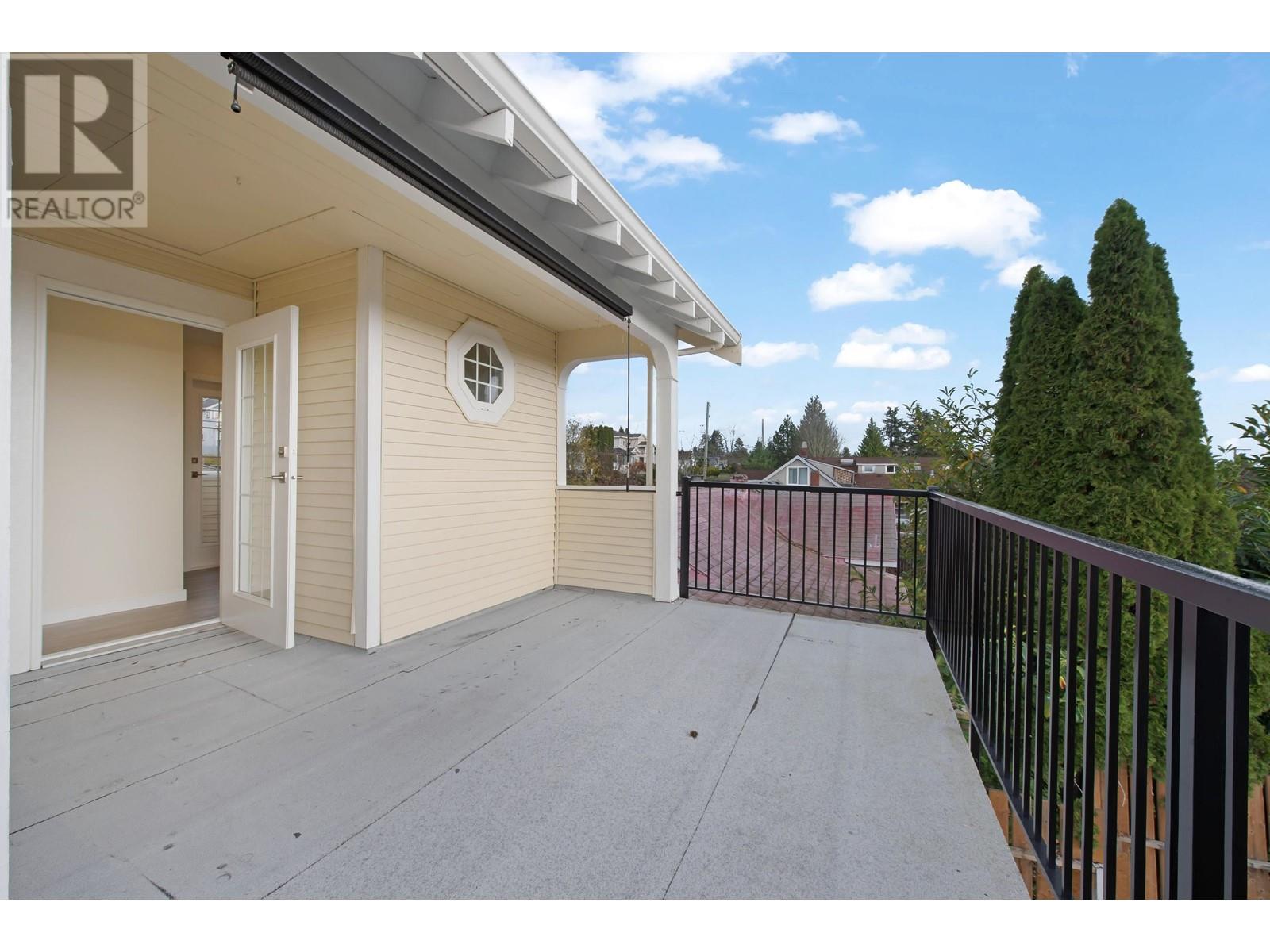 2208 Hamilton Street, New Westminster, British Columbia  V3M 2R1 - Photo 32 - R2946783