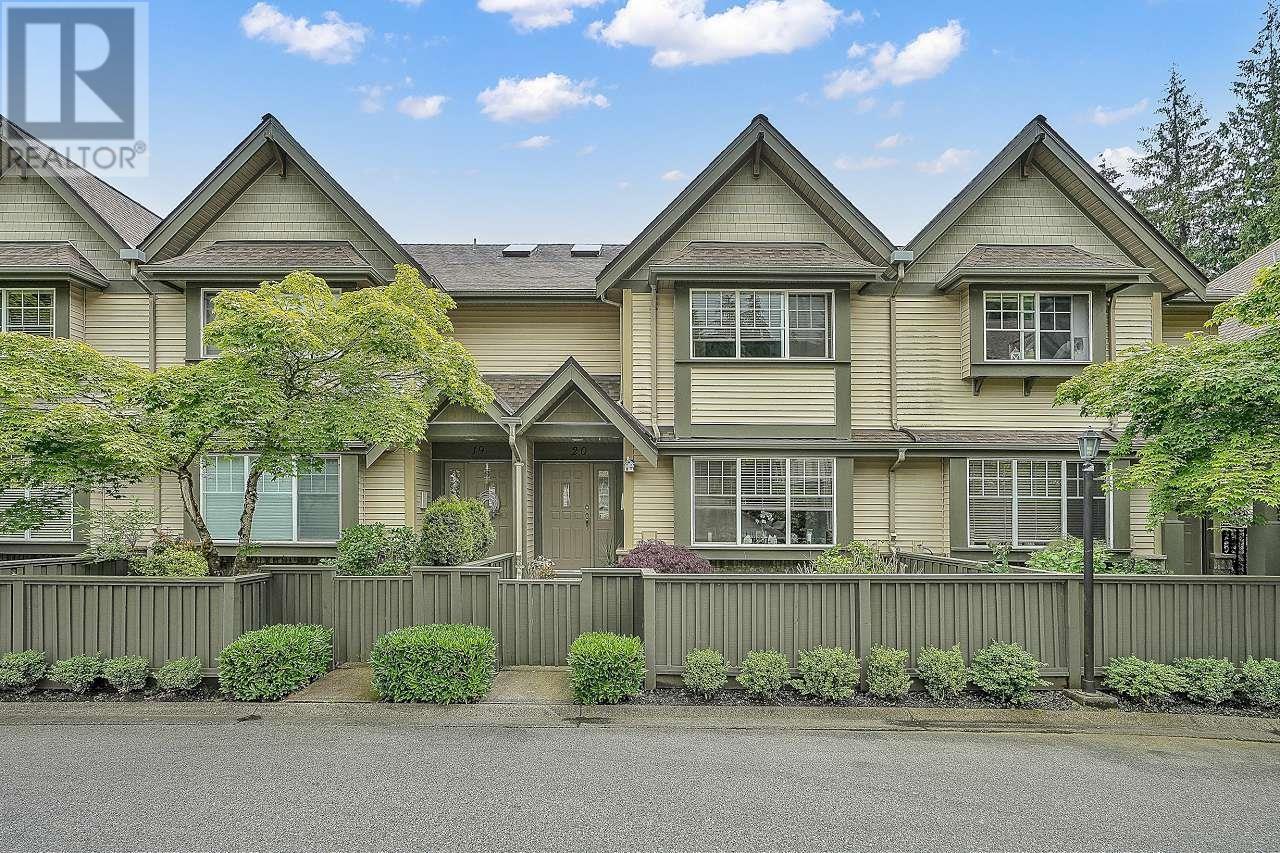 20 3300 Plateau Boulevard, Coquitlam, British Columbia  V3E 3L6 - Photo 1 - R2947035