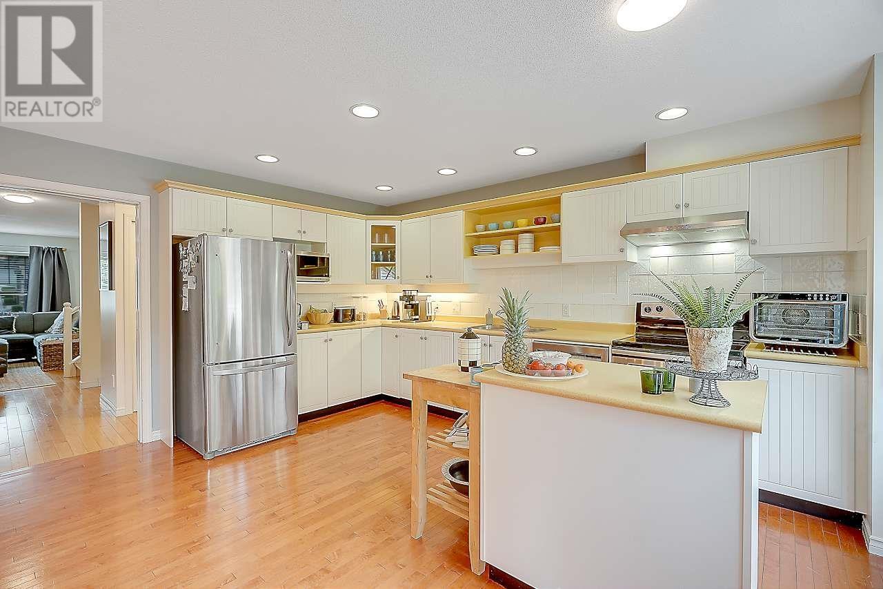 20 3300 Plateau Boulevard, Coquitlam, British Columbia  V3E 3L6 - Photo 6 - R2947035