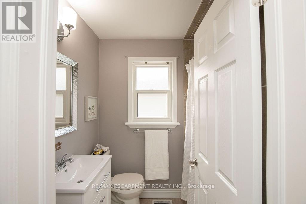 Lower - 551 Barnaby Street, Hamilton, Ontario  L8H 6T8 - Photo 23 - X11094927