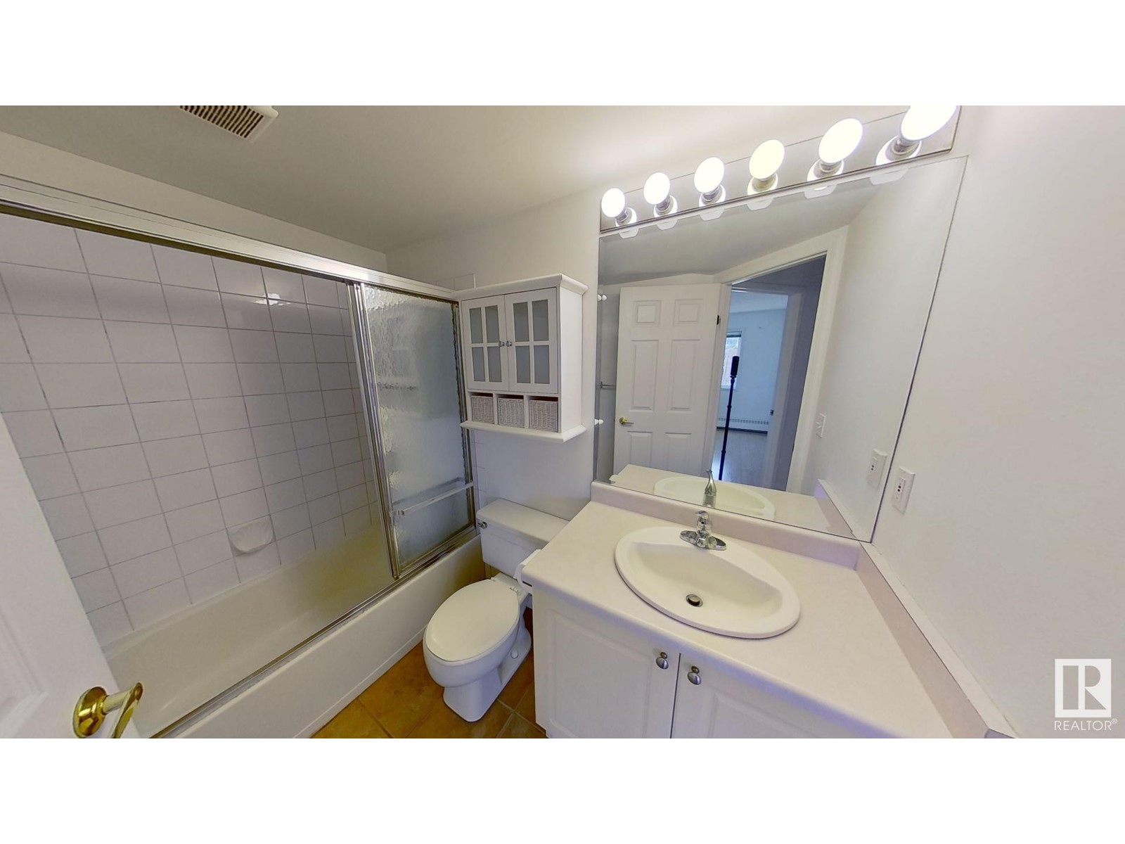 #22 10331 106 St Nw, Edmonton, Alberta  T5J 1H8 - Photo 10 - E4414076