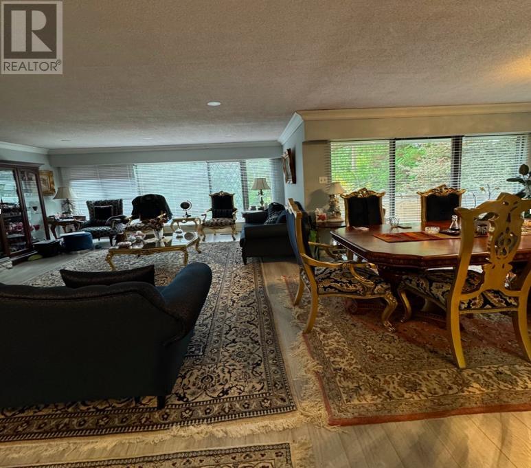 75 Glengarry Crescent, West Vancouver, British Columbia  V7S 1B4 - Photo 3 - R2945742