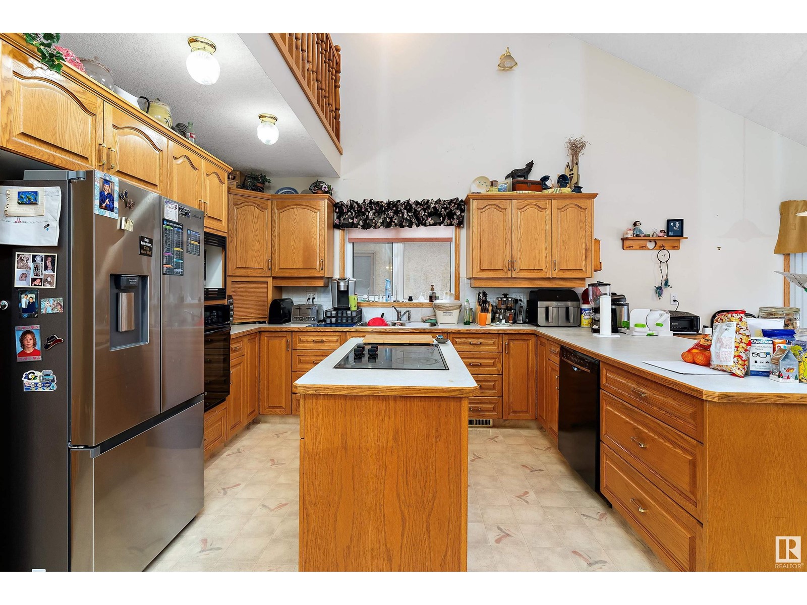 Property at 12 J BROWN PL image 3