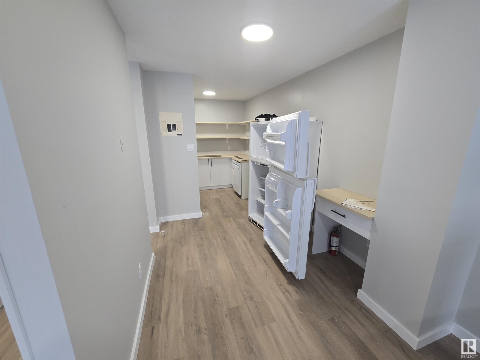 Property at 4529 50 AV image 3