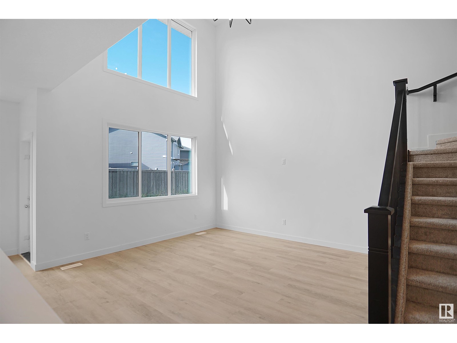 Property at 16539 3 ST NE image 3