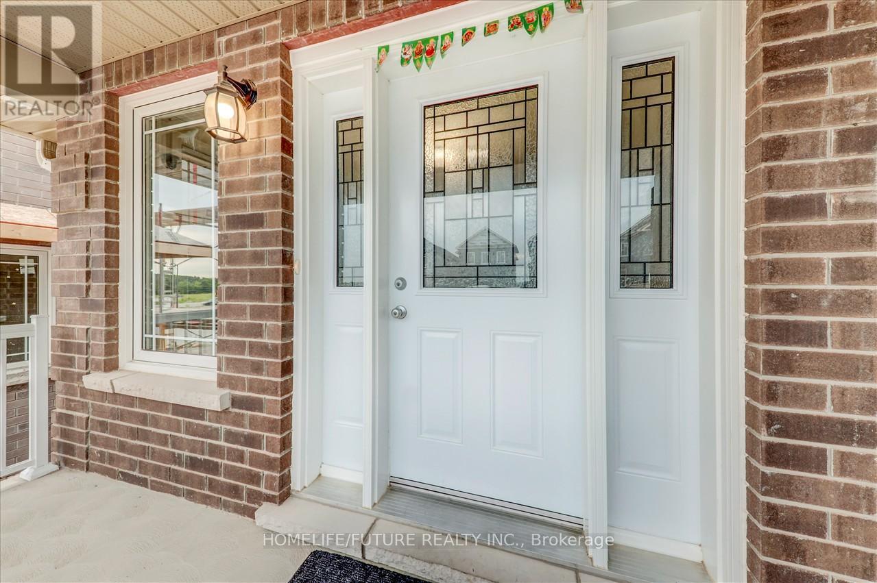 Property at 308 MULLIGHAN GARDENS image 5