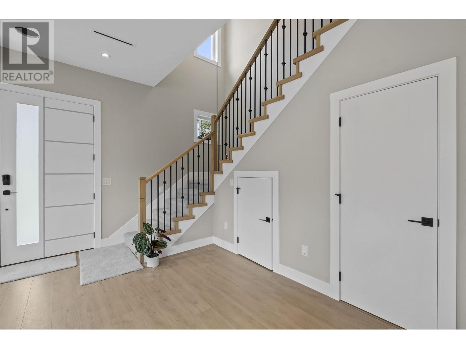 2882 Rosewood Street, Port Coquitlam, British Columbia  V3B 1G2 - Photo 16 - R2947008