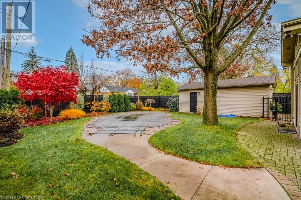 957 Sanford Drive, Burlington, Ontario  L7T 3G7 - Photo 42 - 40679864