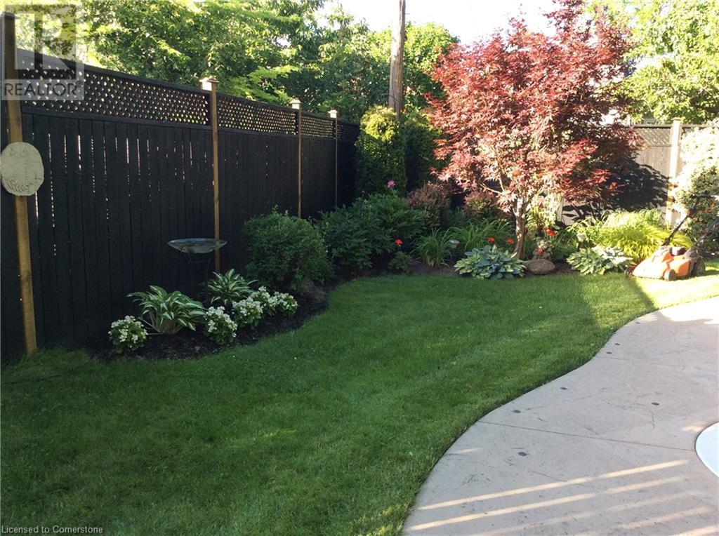 957 Sanford Drive, Burlington, Ontario  L7T 3G7 - Photo 47 - 40679864