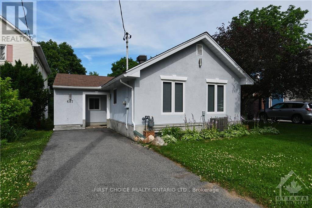 687 ROOSEVELT AVENUE Carlingwood - Westboro and Area (5105 - Laurentianview)