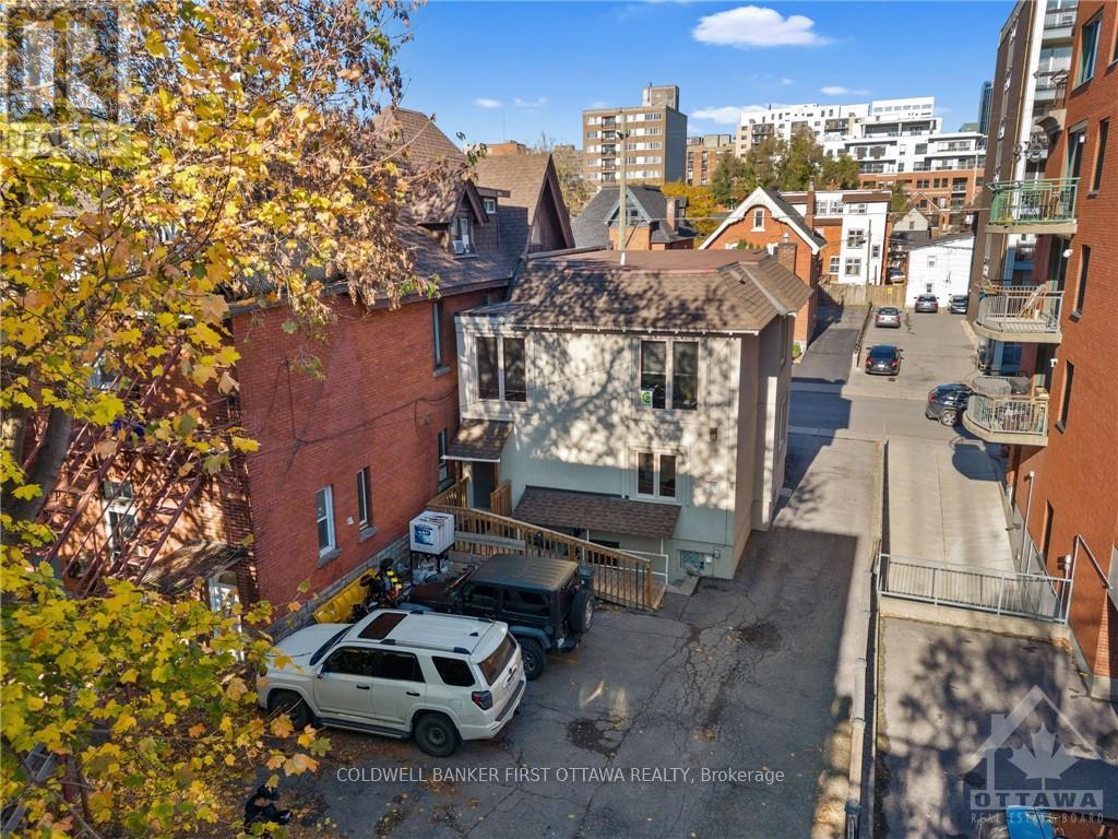 346 WAVERLEY STREET Ottawa