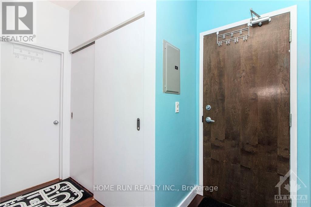 Property at 202 - 383 CUMBERLAND STREET image 3